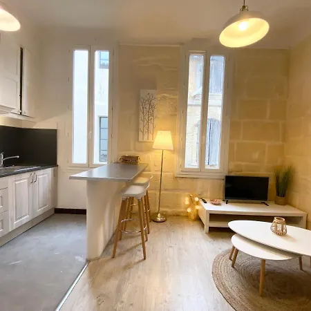 Le 23 - 1er Etage Apartment Arles
