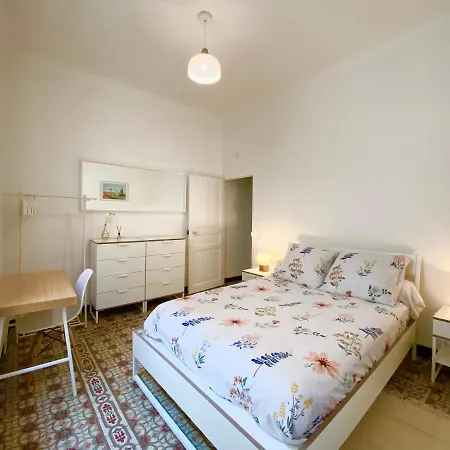 Le 23 - 1er Etage * Arles